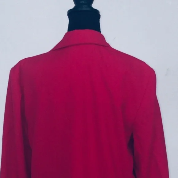 Barbie pink loose fitting medium length blazer - Picture 8 of 8